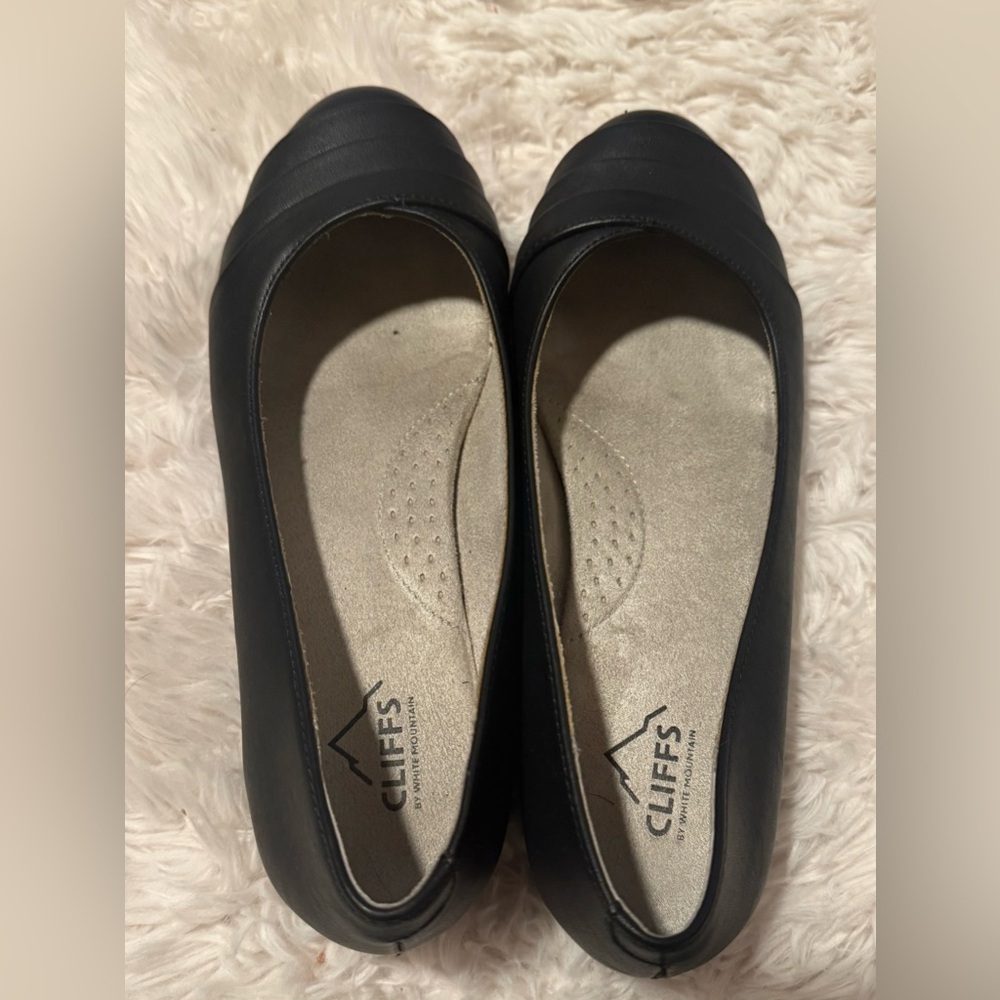 Cliffs by WHITE MOUNTAIN Black Flats - CB